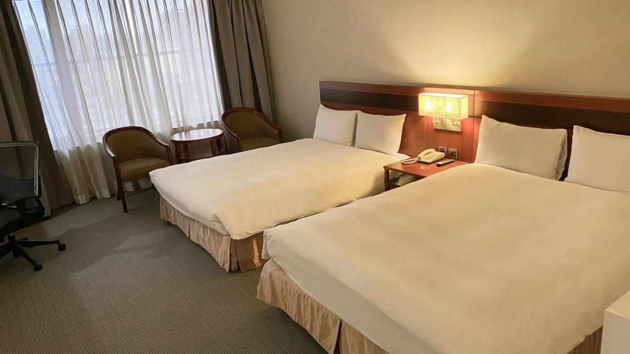 Guide Hotel Hsinchu Zhongyang Exterior foto