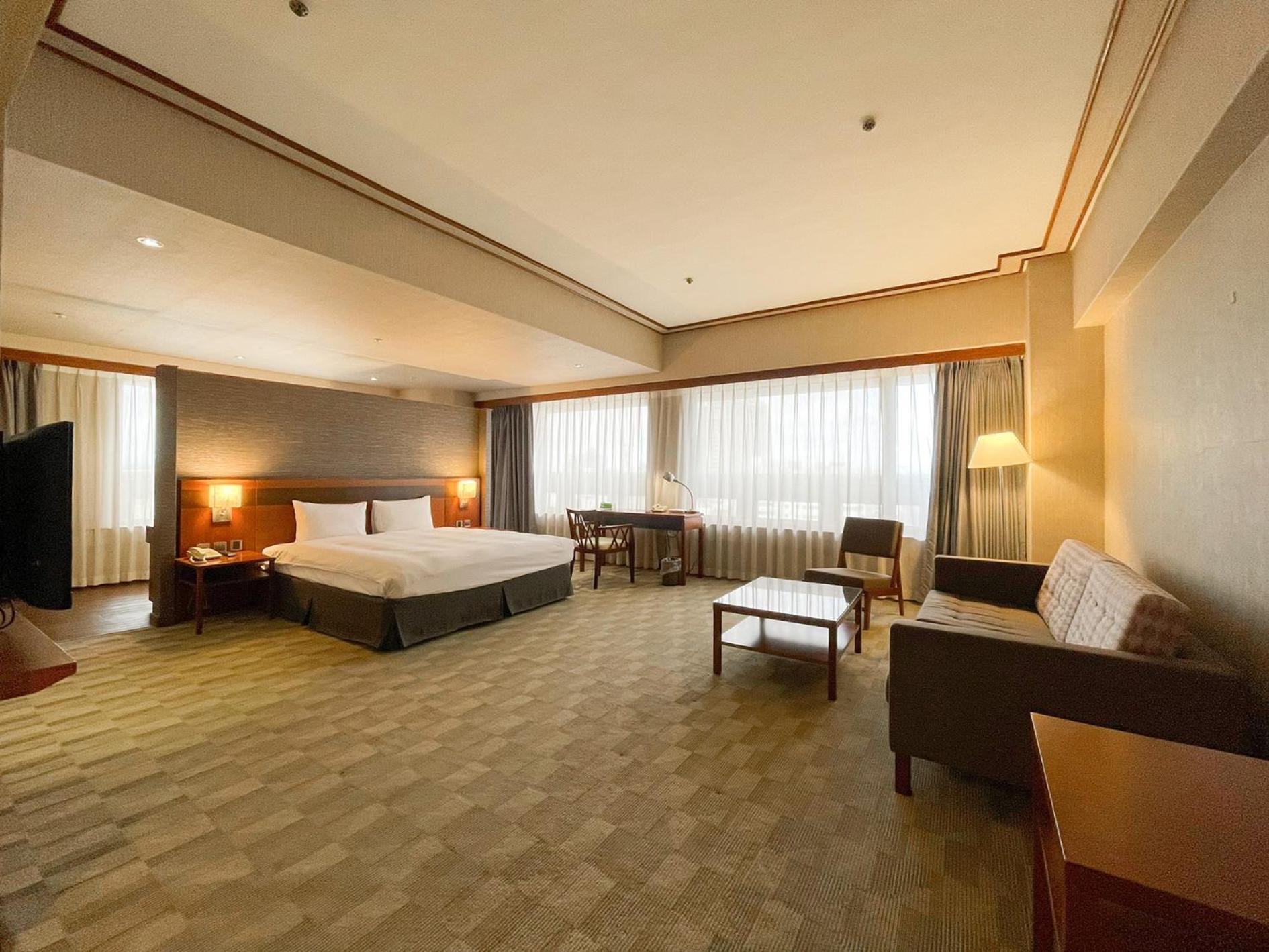 Guide Hotel Hsinchu Zhongyang Exterior foto
